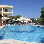 Summer Memories Aparthotel